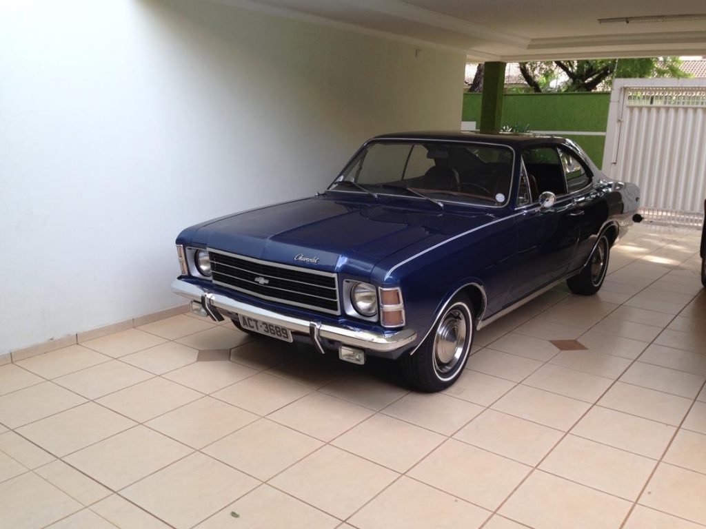 opala-metalico-azul