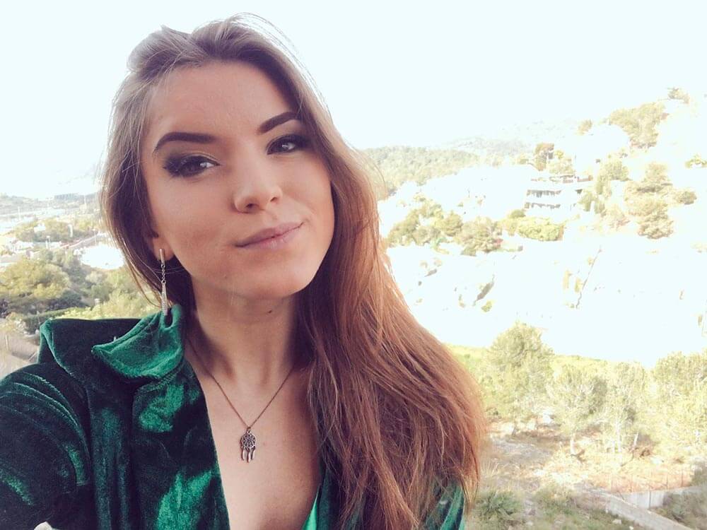 Evelina Darling