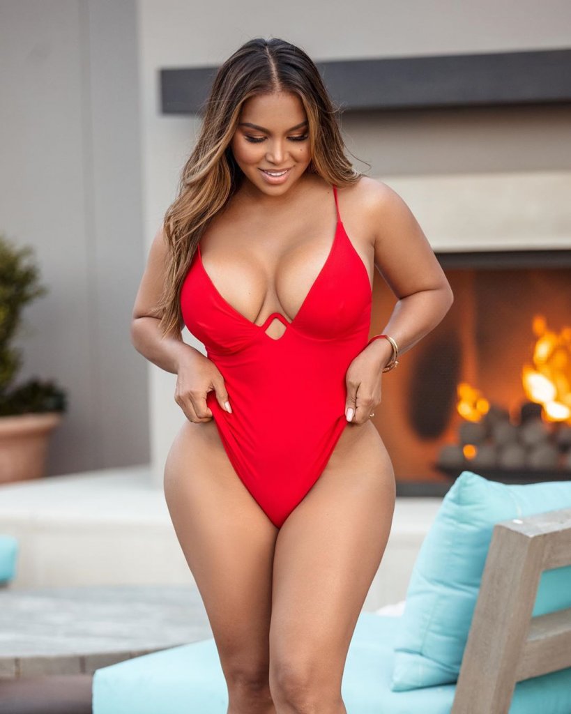 Dolly Castro