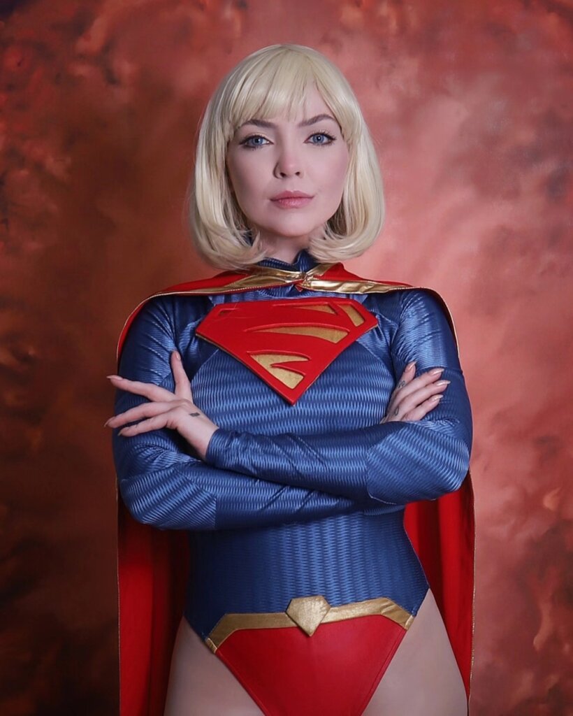 Heykro cosplay gostosa