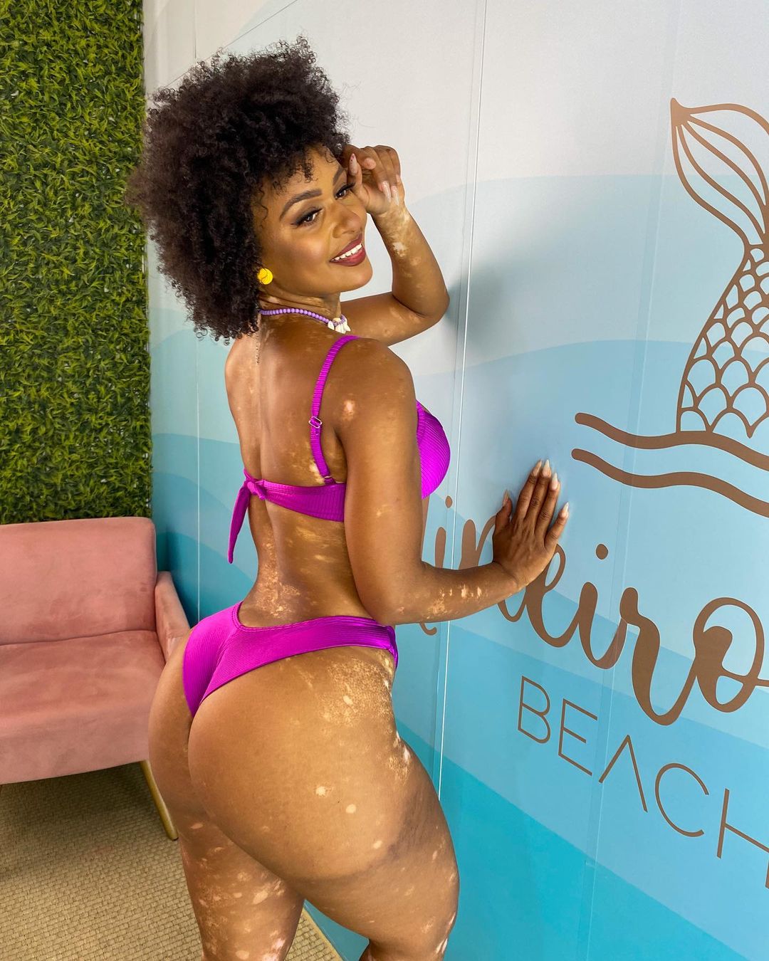 Natália deodato chupando
