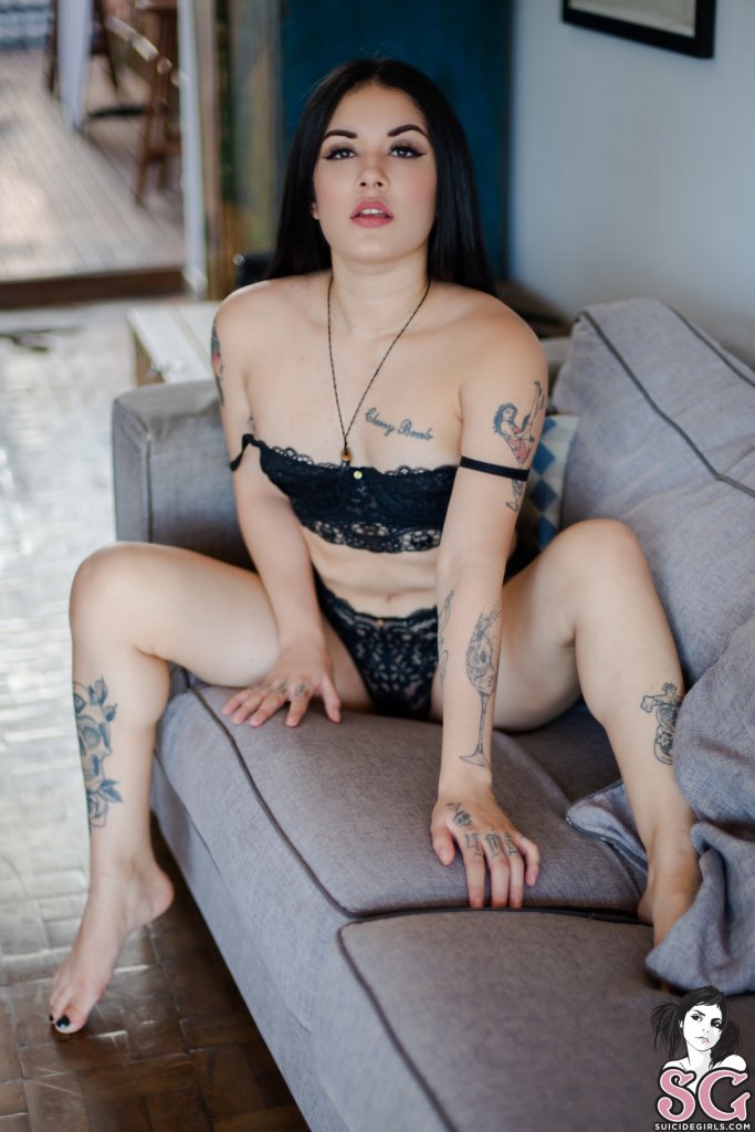 Erika Brasil Suicide Girl