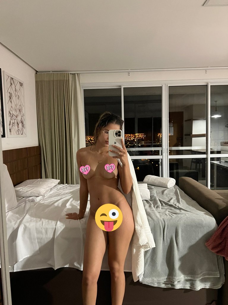 Fotos e nudes da Lays Rezende no Onlyfans pelada