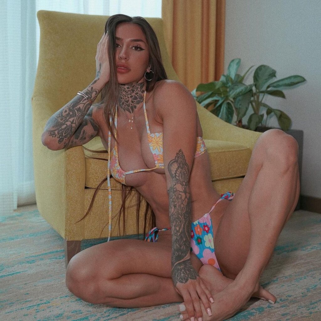 Bakhar Nabieva fotos nua