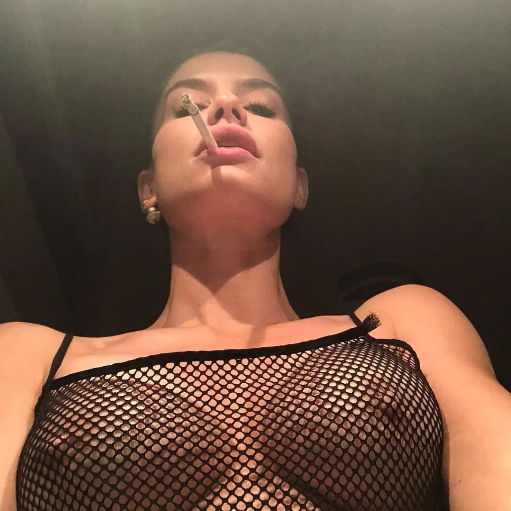 Alinne Moraes nua fotos
