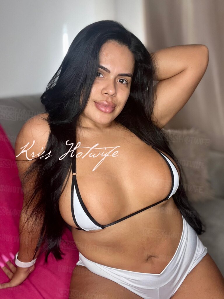 Kriss Hotwife sexy esposa cuckold
