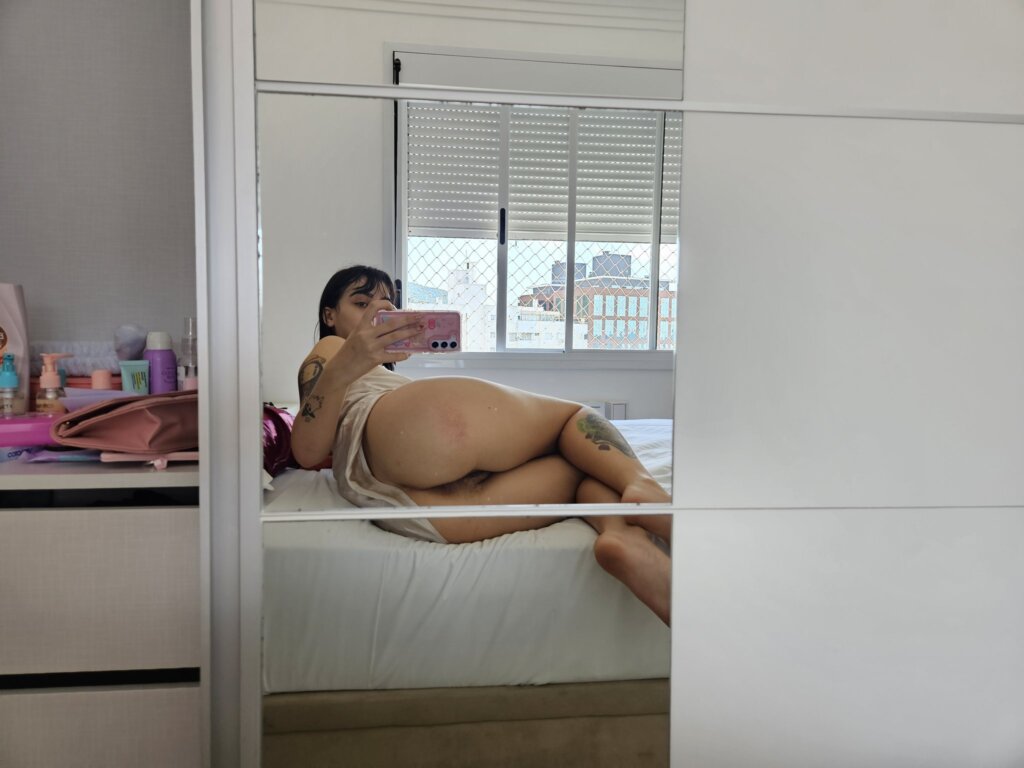 Ariane Kimiko pelada no onlyfans e privacy