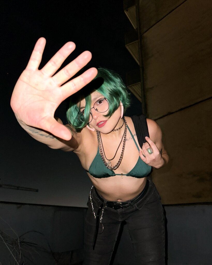 Efieme nua - rainha do erotismo online no camera prive