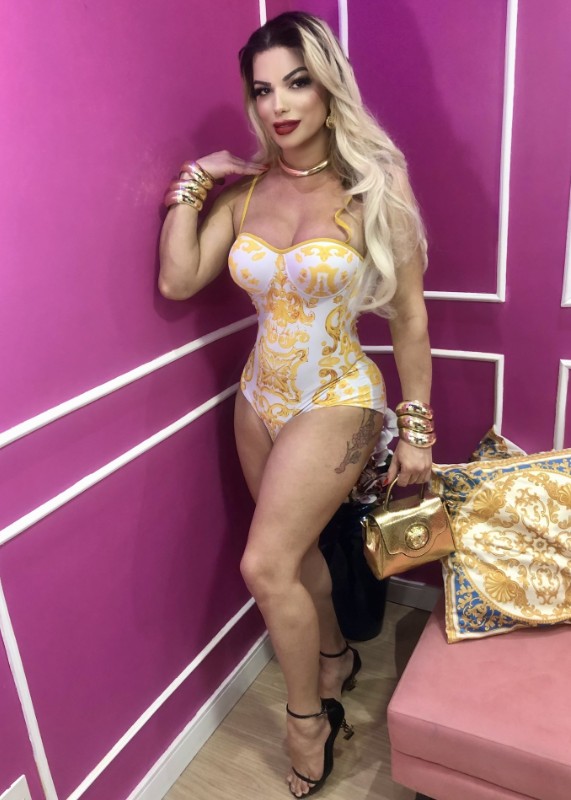 Sabrina 22cm, camgirl trans mais avaliada do Câmera Privê