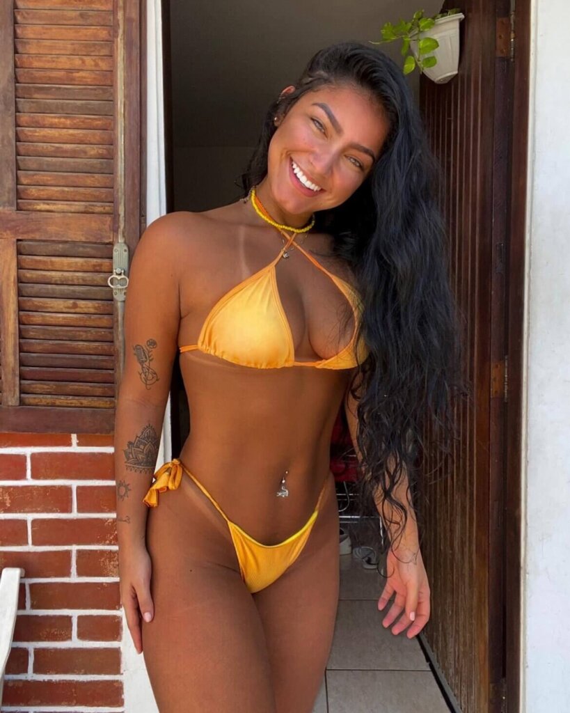 As melhores famosas brasileiras nuas - lista de fotos e perfis