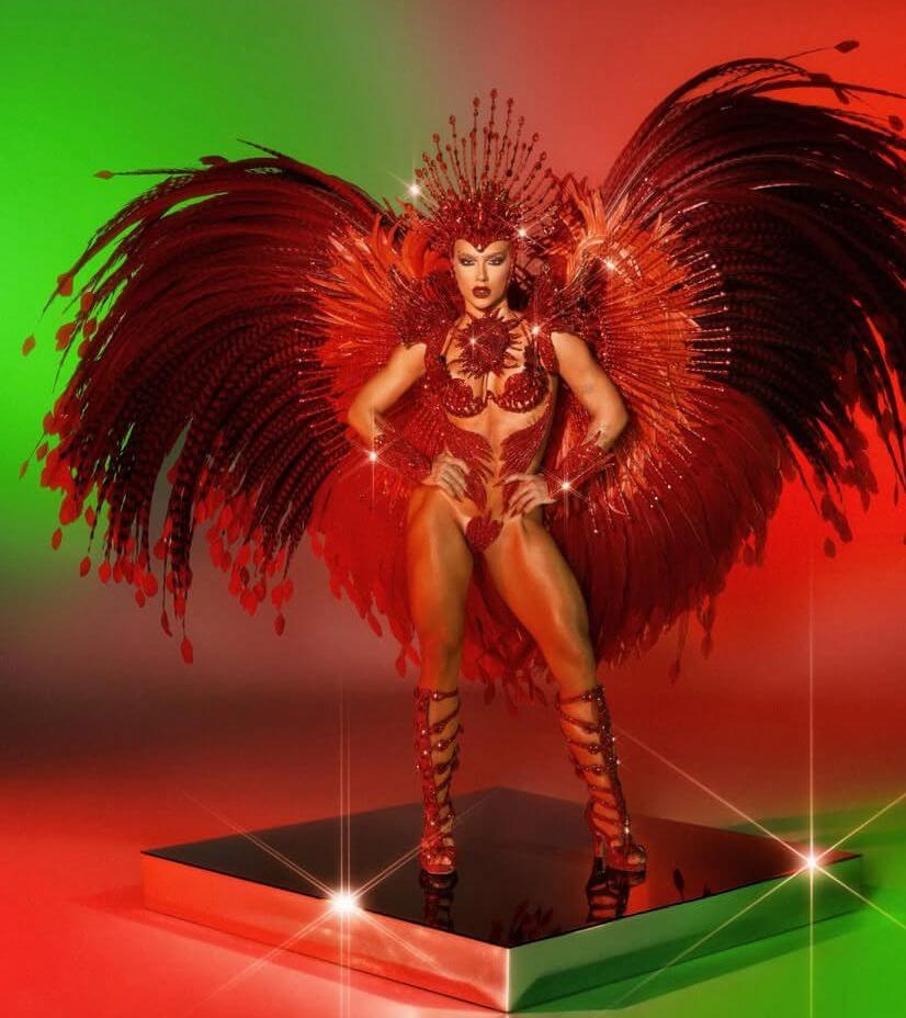 Virginia Fonseca, rainha de bateria da Grande Rio, de fantasia de carnaval
